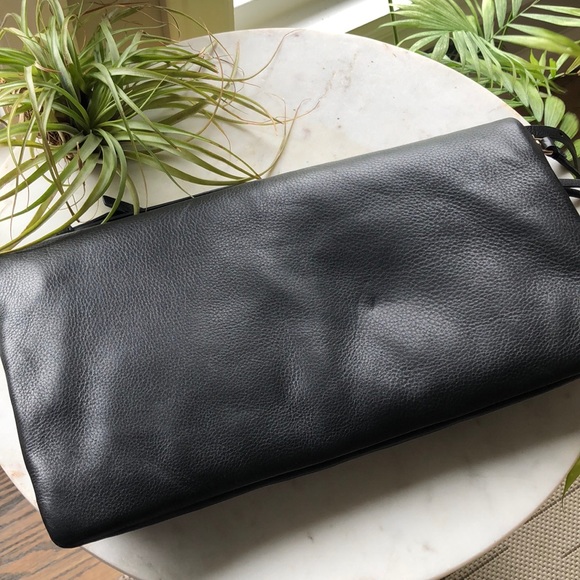 π Stella & Dot Covet Waverly Leather Crossbody - Picture 4 of 6